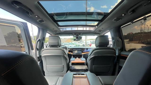 2022 Jeep Grand Wagoneer Series III