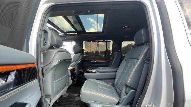 2022 Jeep Grand Wagoneer Series III