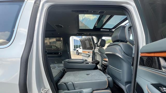 2022 Jeep Grand Wagoneer Series III