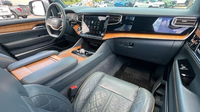2022 Jeep Grand Wagoneer Series III