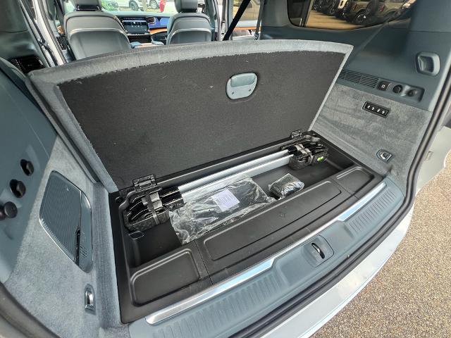 2022 Jeep Grand Wagoneer - $48,988
