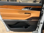 2022 Grand Wagoneer Thumbnail 18