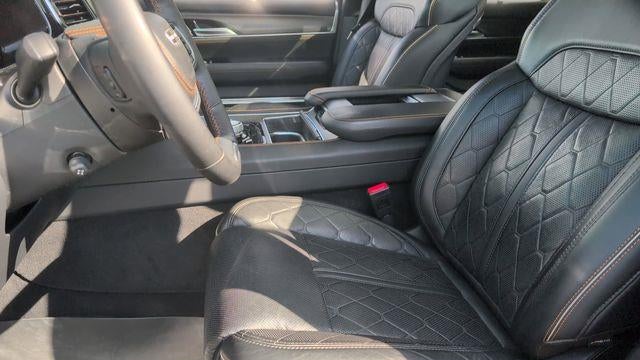 2023 Jeep Grand Wagoneer Series III Obsidian