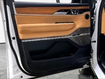 2025 Grand Wagoneer Thumbnail 23