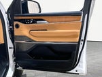2025 Grand Wagoneer Thumbnail 24