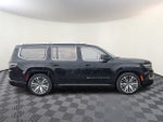 2022 Grand Wagoneer Thumbnail 7