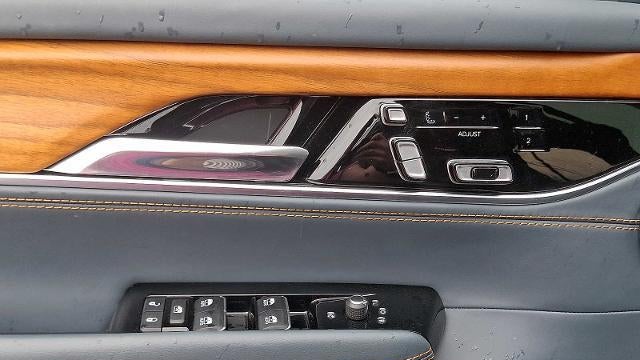 2022 Jeep Grand Wagoneer Series III