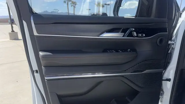 2024 Jeep Grand Wagoneer Series III