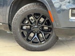 2023 Grand Wagoneer Thumbnail 3