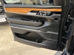 2023 Grand Wagoneer Thumbnail 25