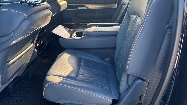 2023 Jeep Grand Wagoneer Series III Obsidian