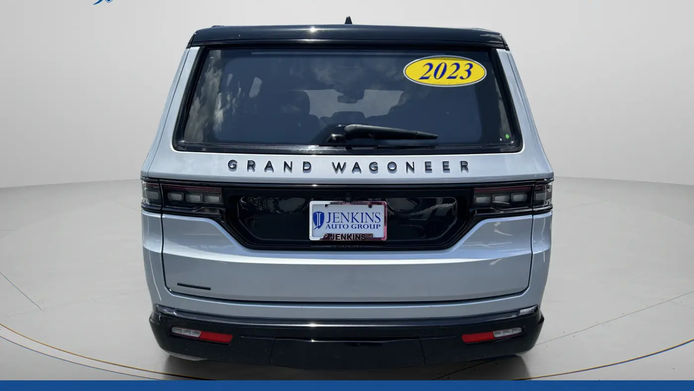2023 Jeep Grand Wagoneer Series III Obsidian