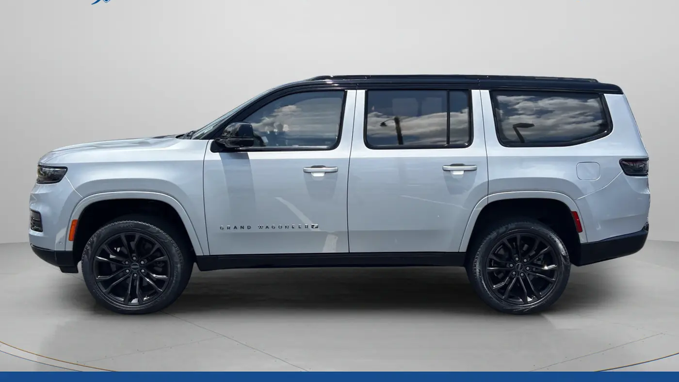 2023 Jeep Grand Wagoneer Series III Obsidian