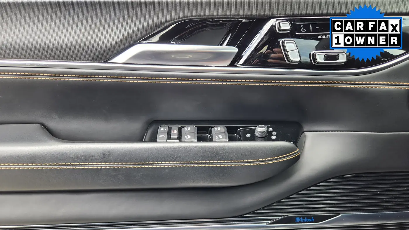 2023 Jeep Grand Wagoneer Series III Obsidian