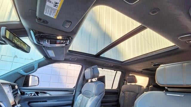 2024 Jeep Grand Wagoneer Series III