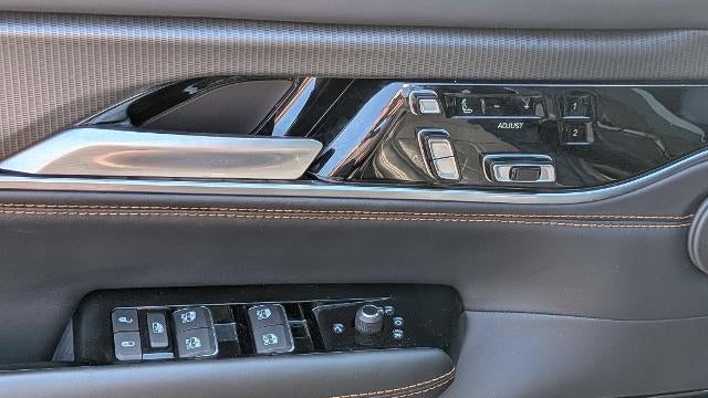 2025 Jeep Grand Wagoneer Series III