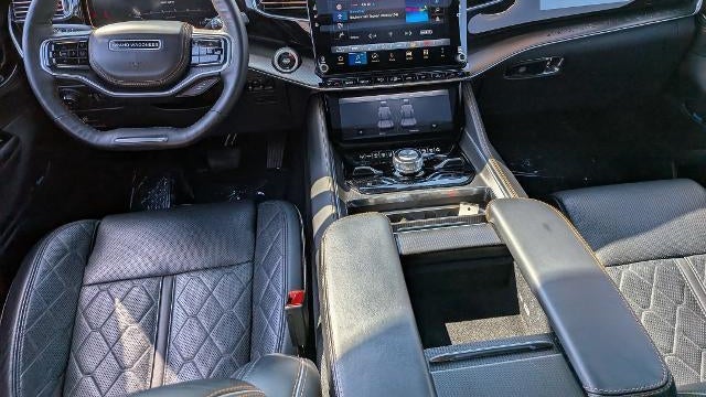2025 Jeep Grand Wagoneer Series III