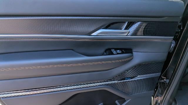 2025 Jeep Grand Wagoneer Series III