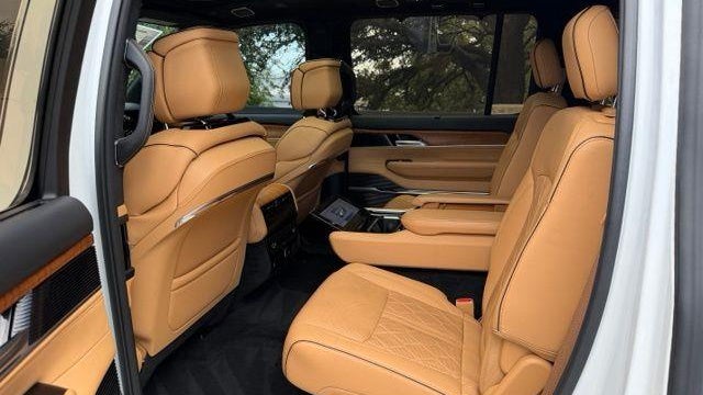 2023 Jeep Grand Wagoneer Series III Obsidian