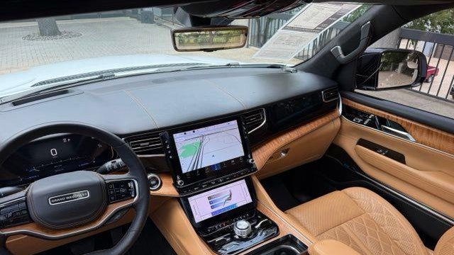2023 Jeep Grand Wagoneer Series III Obsidian
