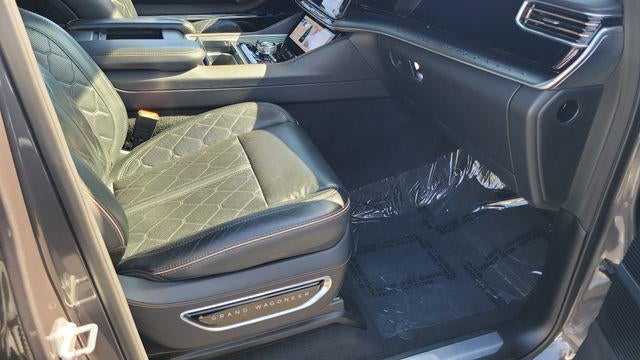 2023 Jeep Grand Wagoneer Series III Obsidian