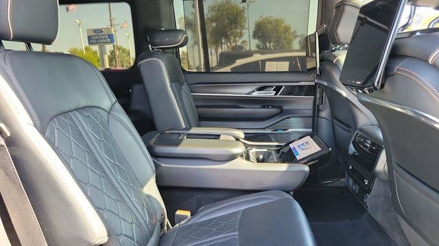 2023 Jeep Grand Wagoneer Series III Obsidian