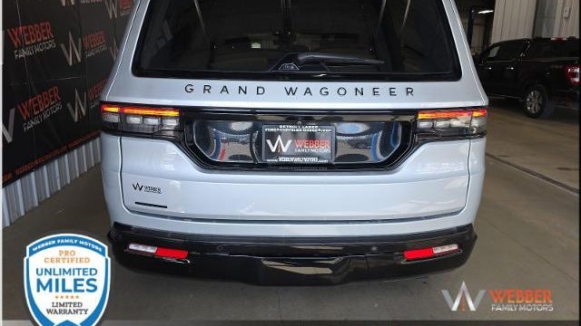 2023 Jeep Grand Wagoneer Series III Obsidian