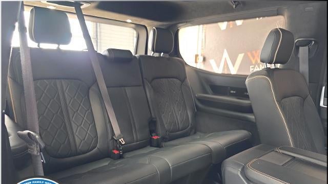 2023 Jeep Grand Wagoneer Series III Obsidian