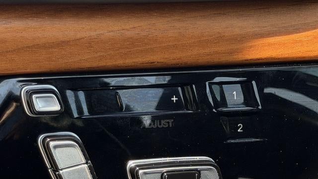 2024 Jeep Grand Wagoneer Series III