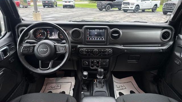 2022 Jeep Gladiator Sport