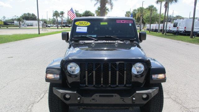 2022 Jeep Gladiator Sport