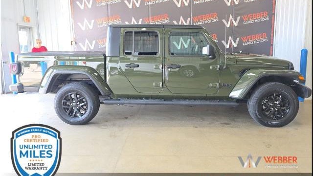 2023 Jeep Gladiator Sport S