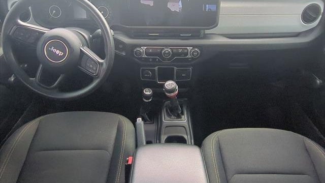 2024 Jeep Gladiator Sport