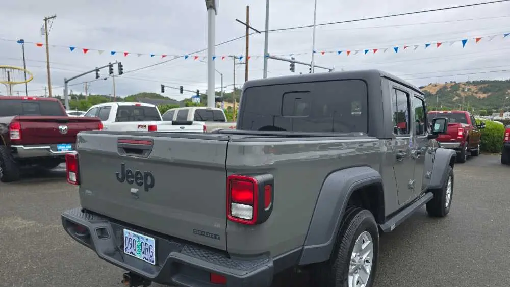 2020 Jeep Gladiator Sport Altitude