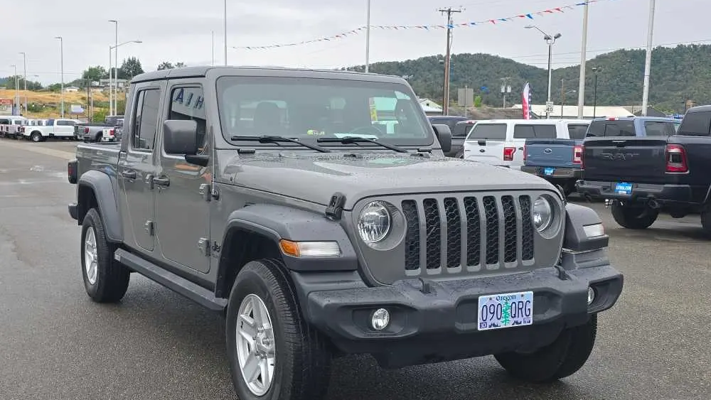 2020 Jeep Gladiator Sport Altitude