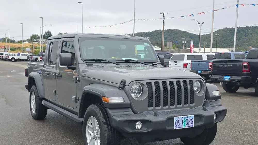 2020 Jeep Gladiator Sport Altitude