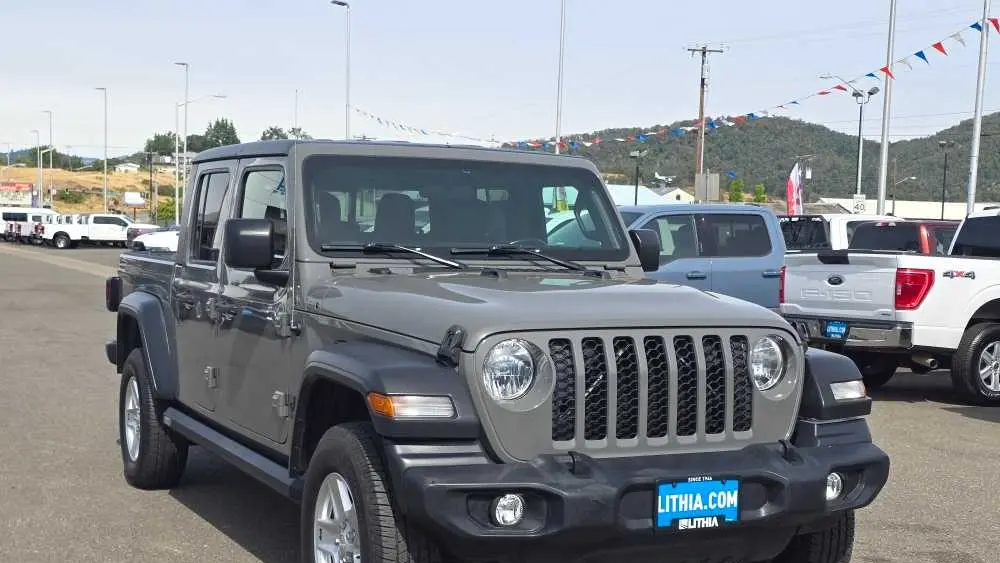 2020 Jeep Gladiator Sport Altitude