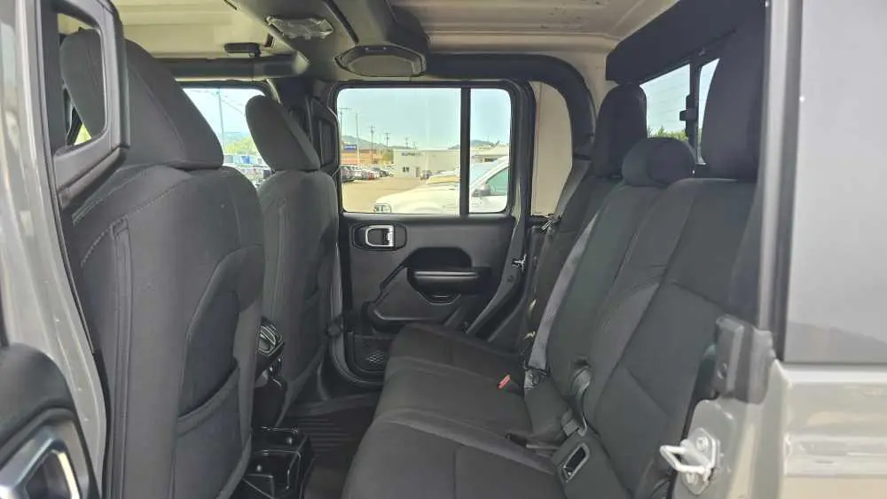 2020 Jeep Gladiator Sport Altitude
