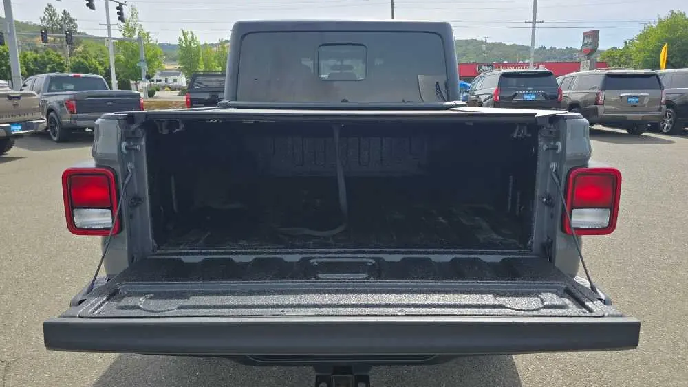 2020 Jeep Gladiator Sport Altitude