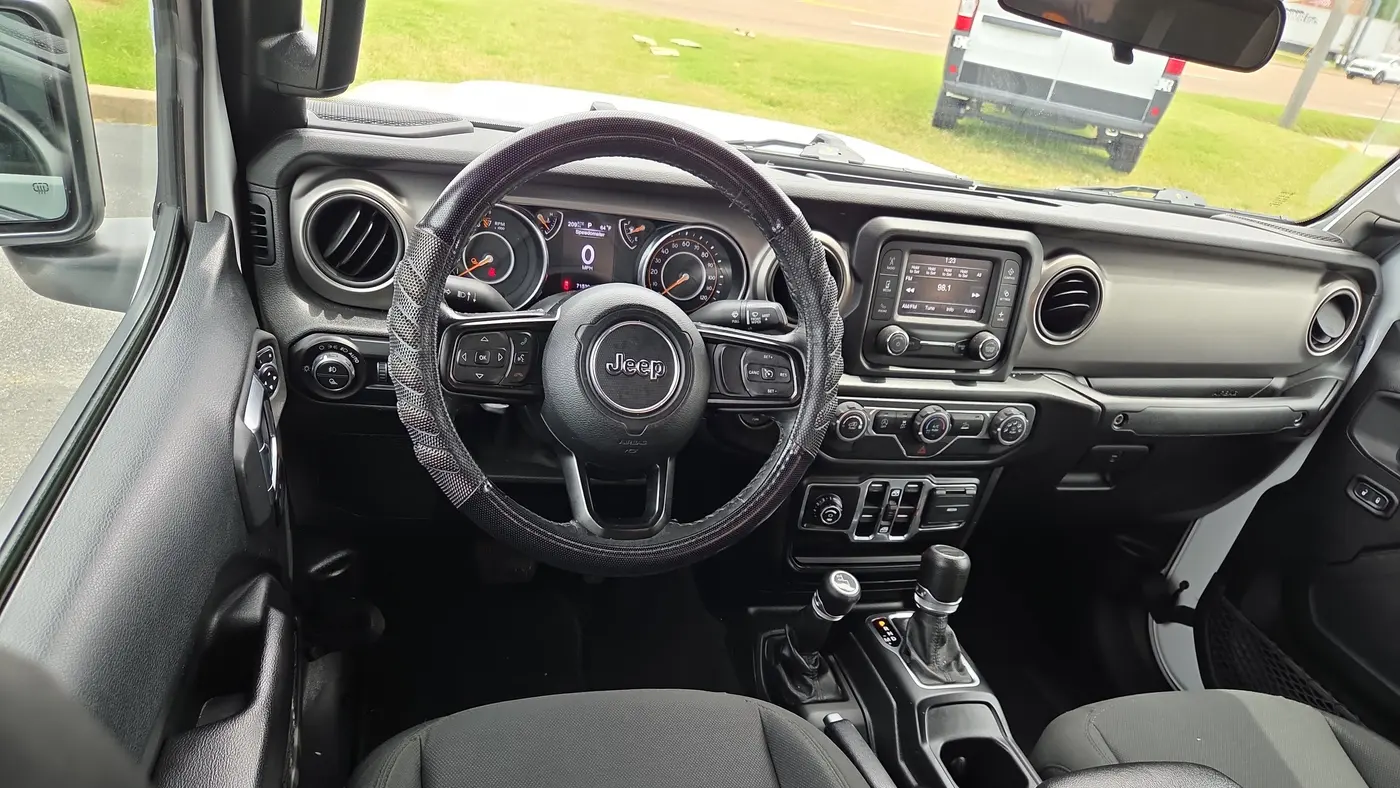2020 Jeep Gladiator Sport Altitude