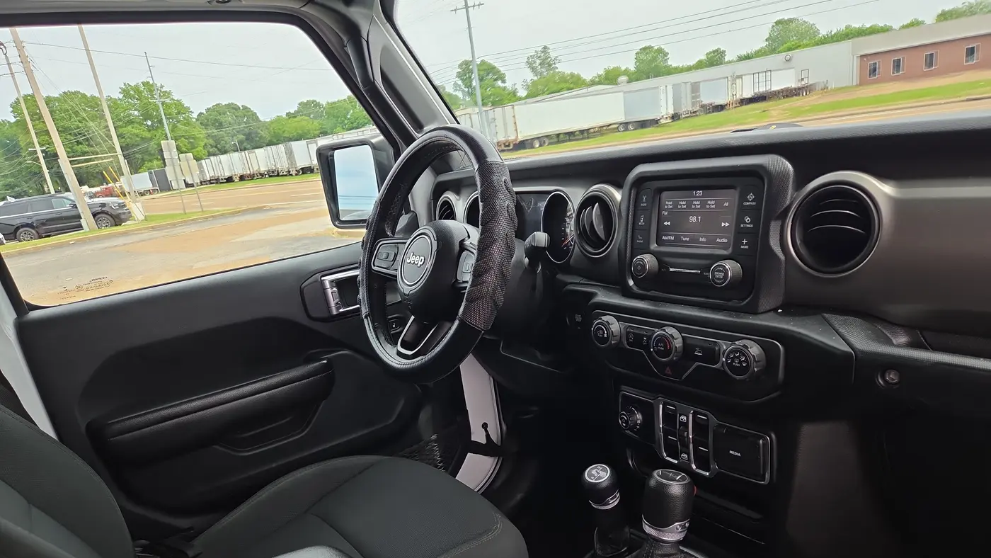 2020 Jeep Gladiator Sport Altitude