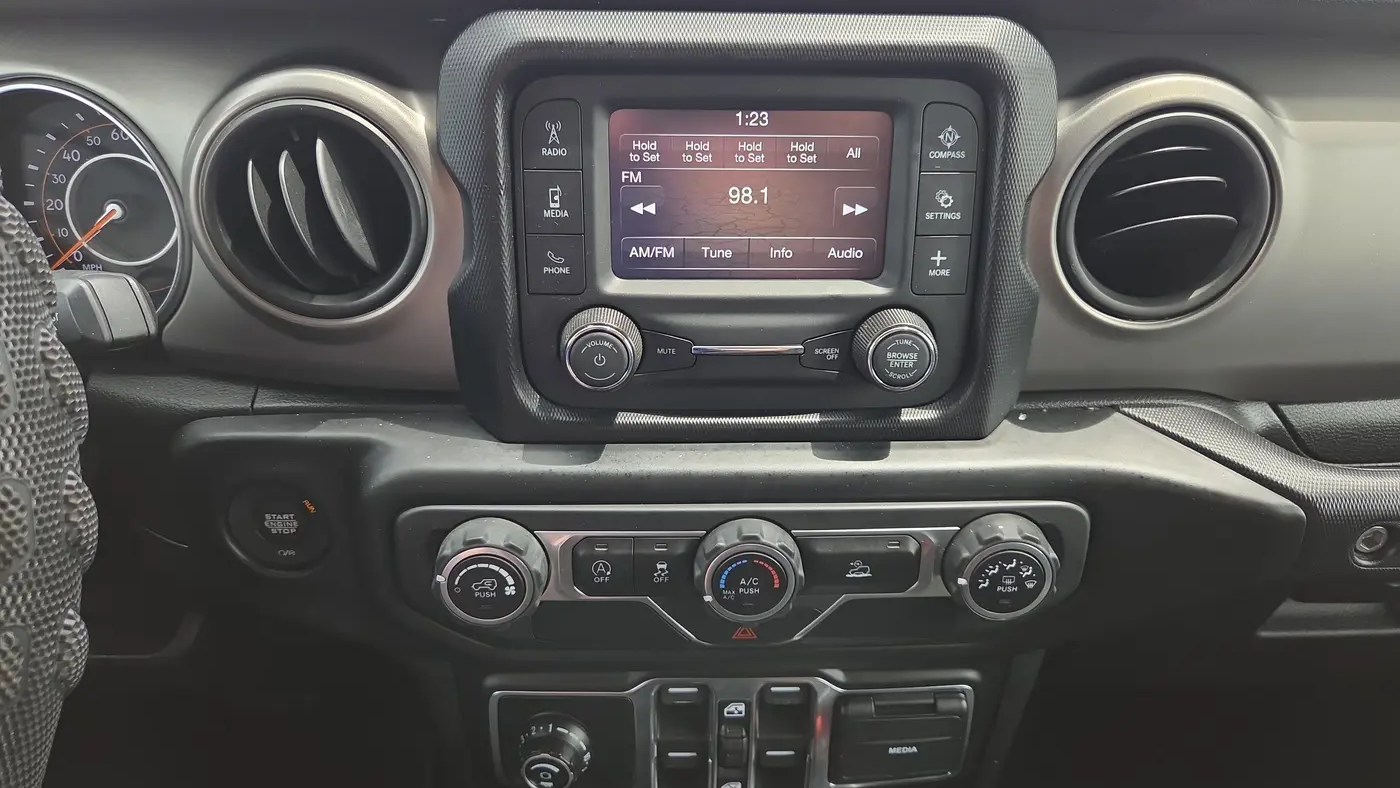2020 Jeep Gladiator Sport Altitude