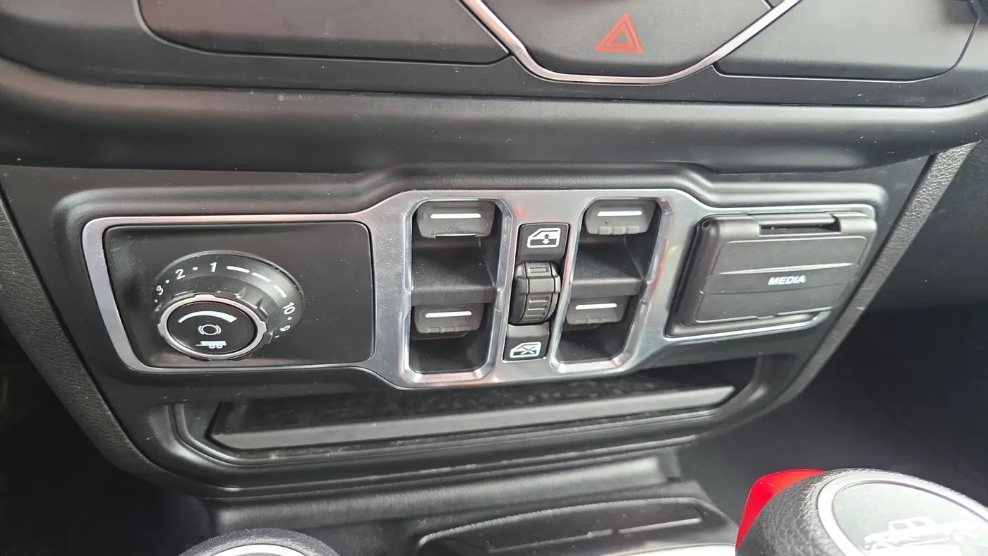 2020 Jeep Gladiator Sport Altitude