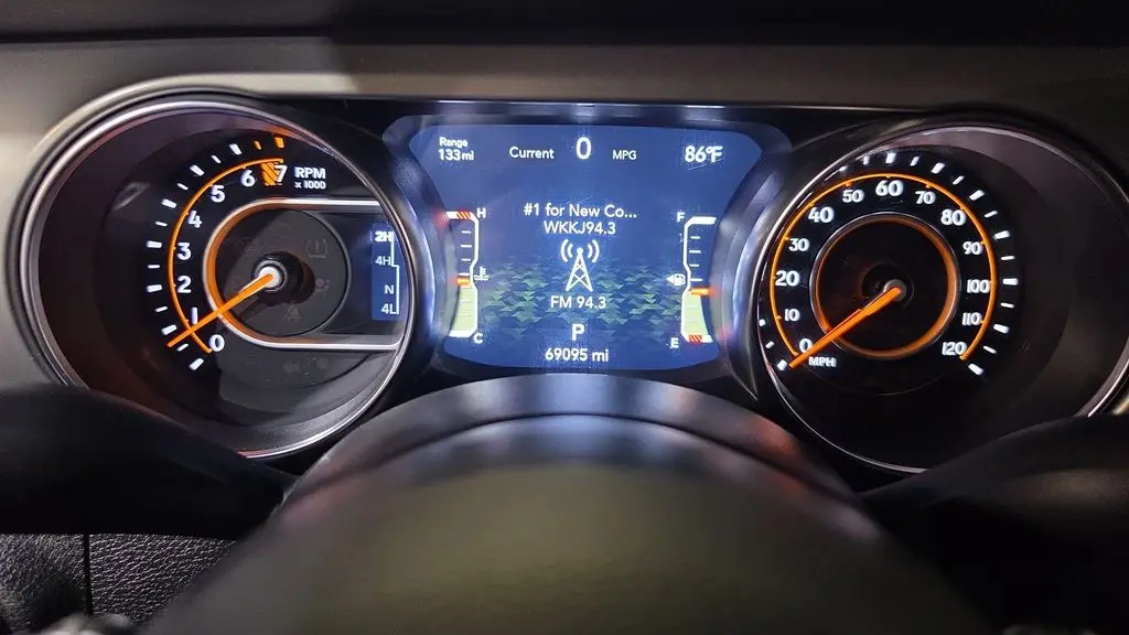 2021 Jeep Gladiator Sport