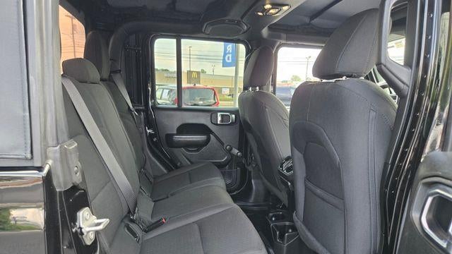 2022 Jeep Gladiator Sport