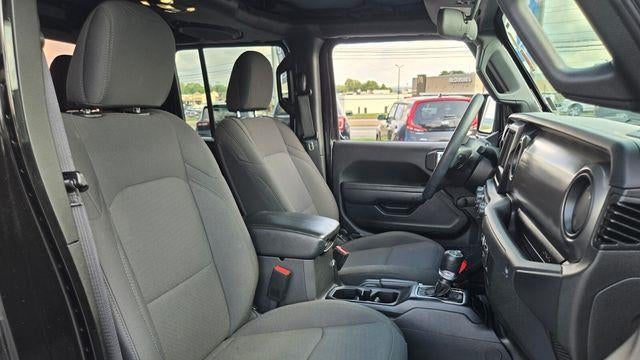 2022 Jeep Gladiator Sport