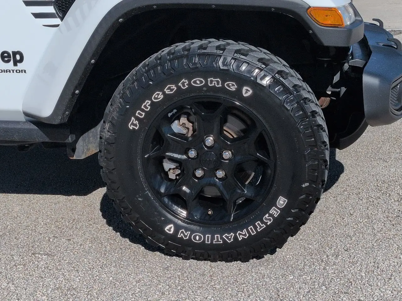 2023 Jeep Gladiator - $32,595