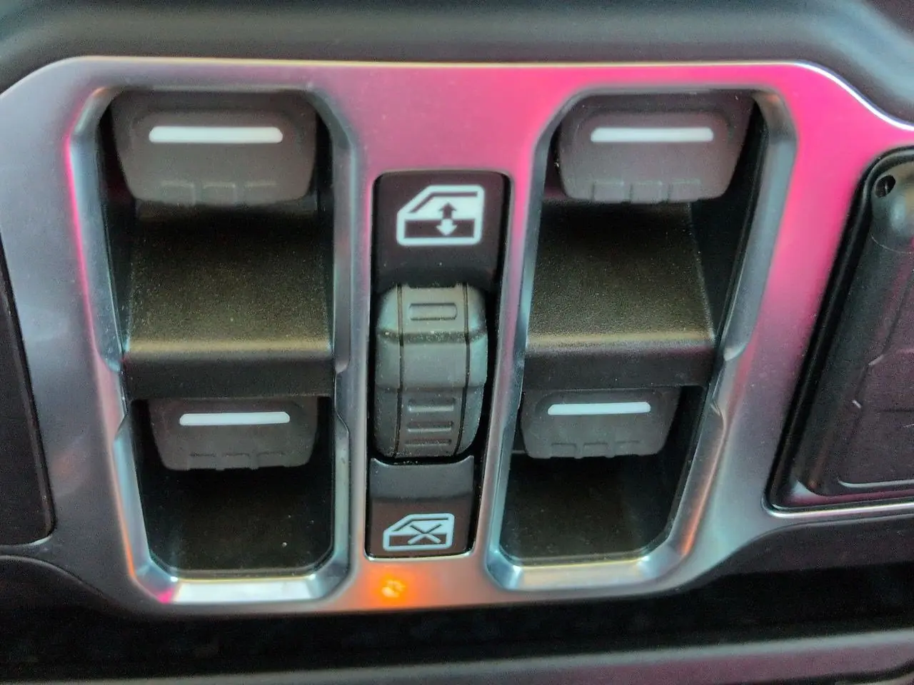 2023 Jeep Gladiator - $32,595
