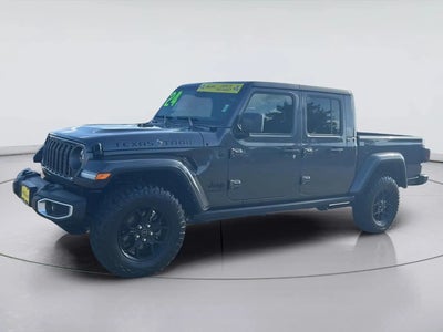 2024 Jeep Gladiator 4X4 Sport 4DR Crew Cab 5.0 FT. SB