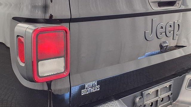 2020 Jeep Gladiator Sport Altitude